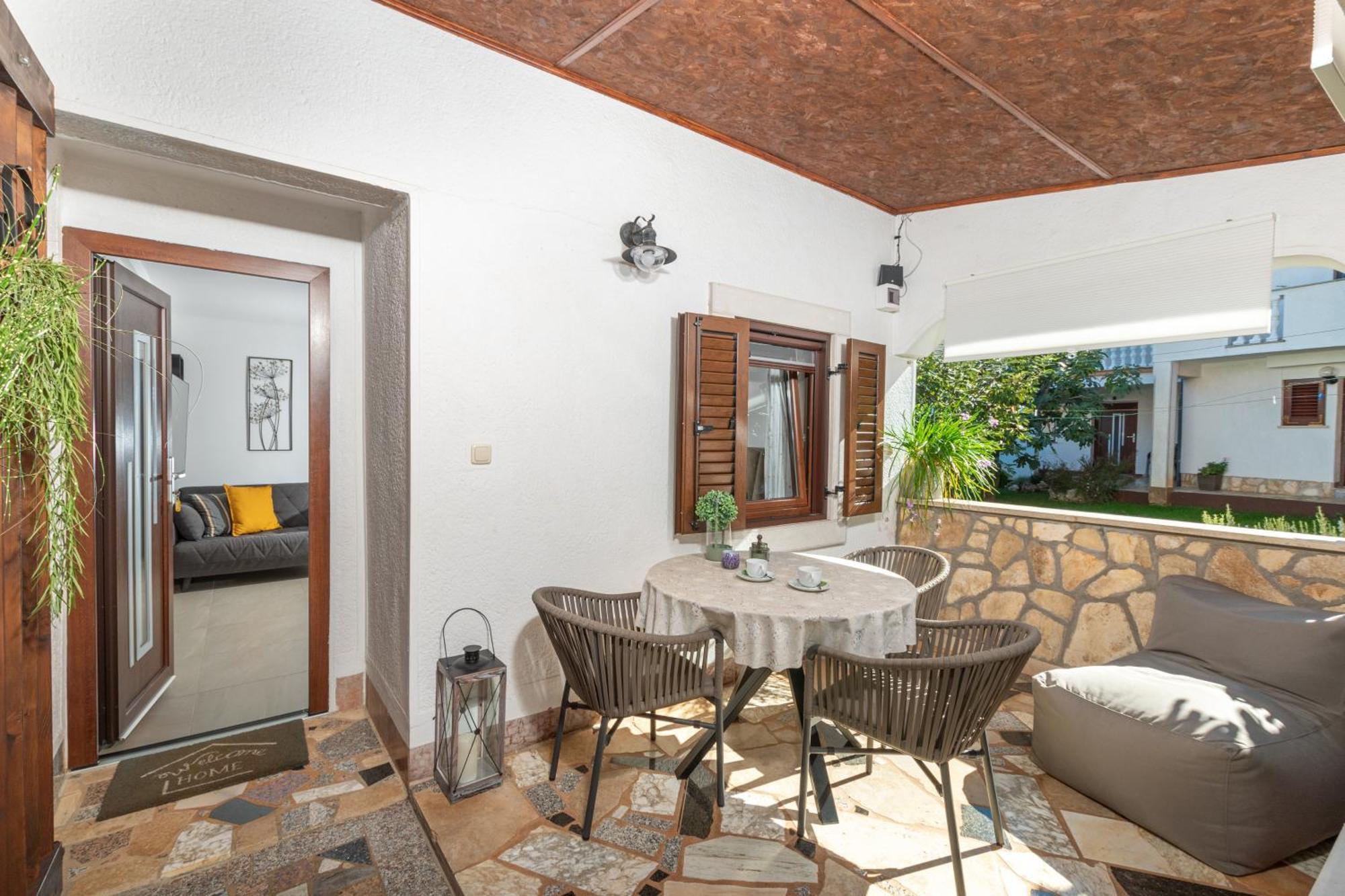 Apartments Frama Porec - ฟุนตานา ภายนอก รูปภาพ