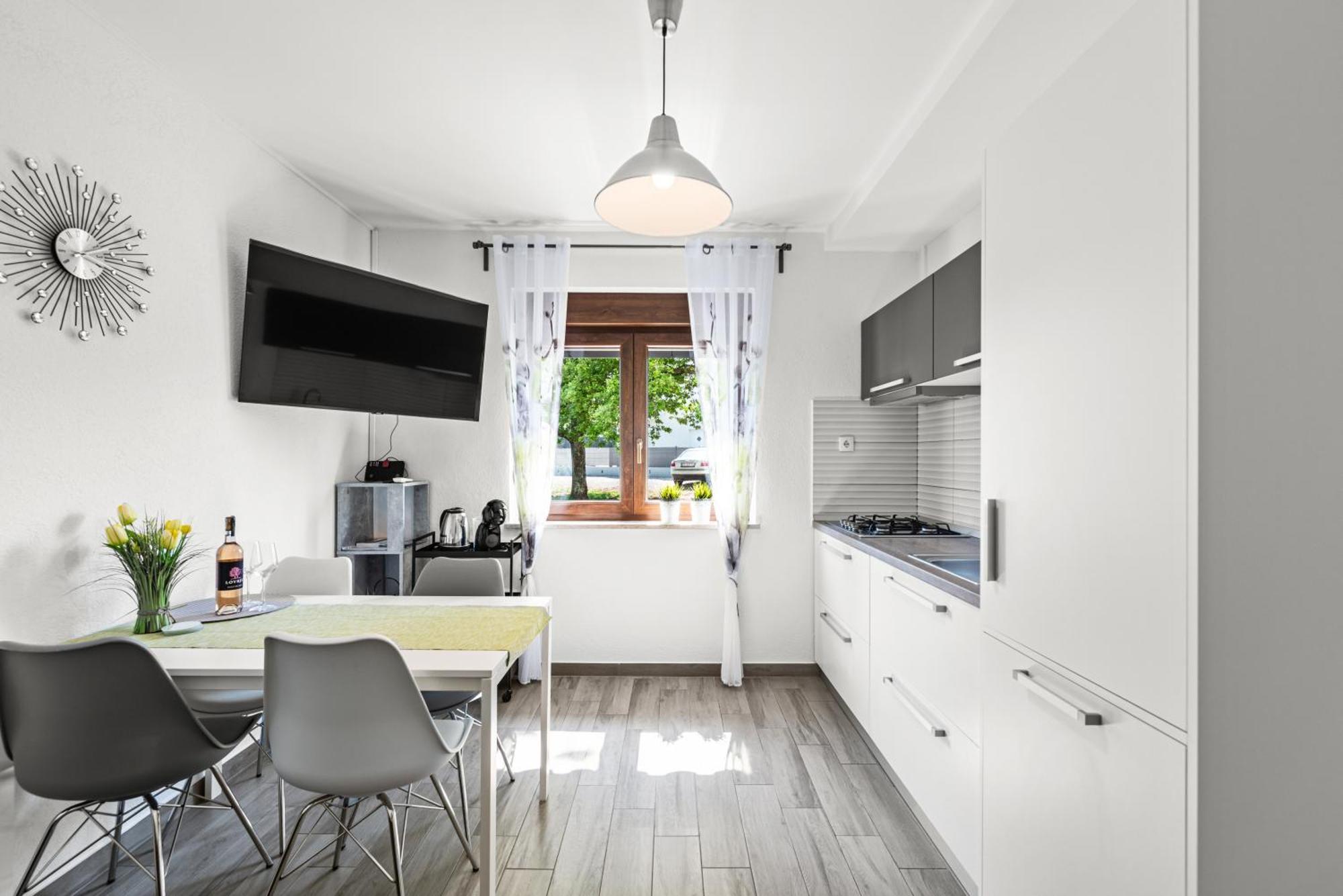 Apartments Frama Porec - ฟุนตานา ภายนอก รูปภาพ